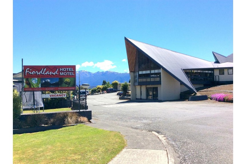 Fiordland Hotel - Property Photo
