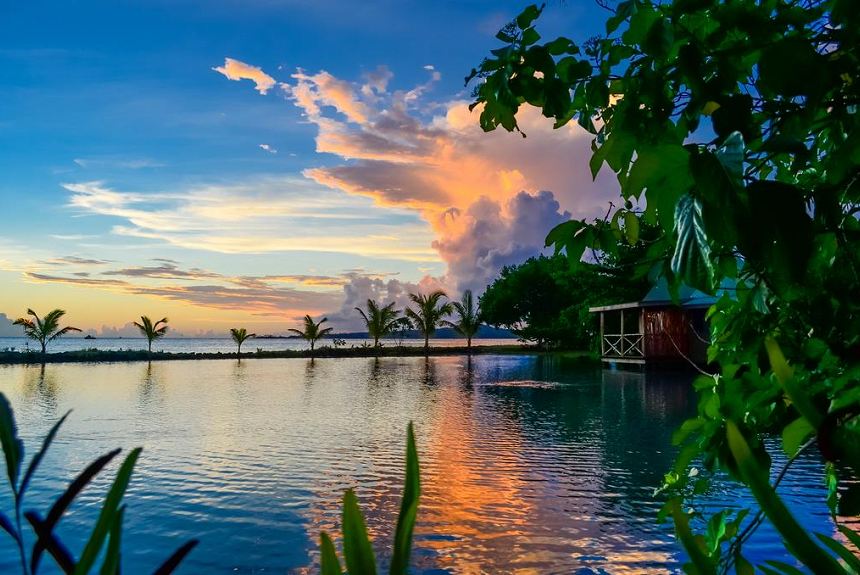 Le Vasa Resort - Le Vasa Resort Lagoon Water Fale view