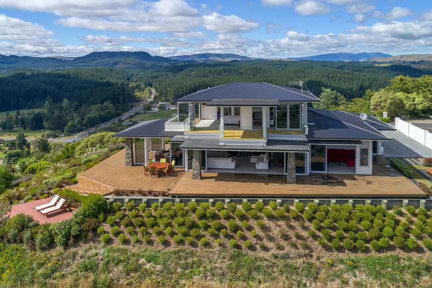 Tihi Retreat - Property Photo